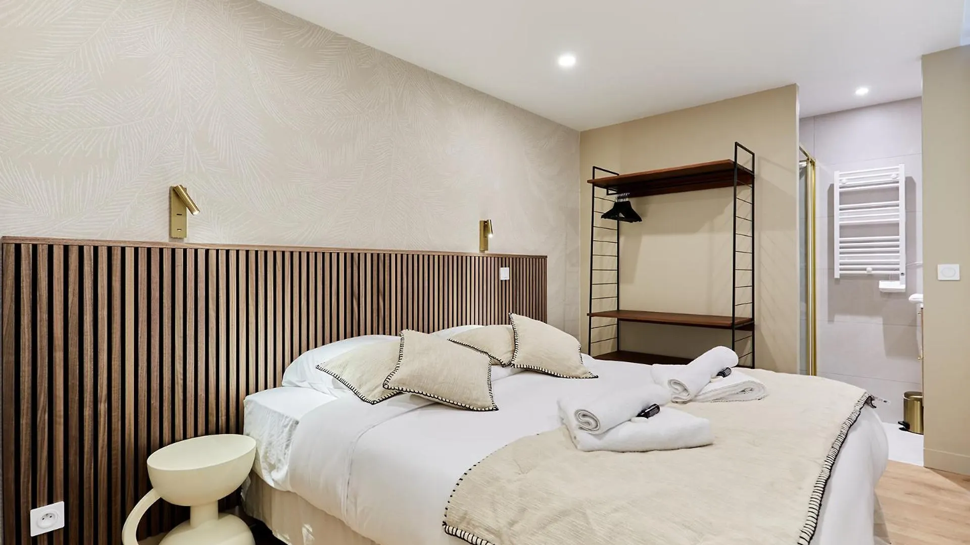 Apartment Centre De By Studioprestige